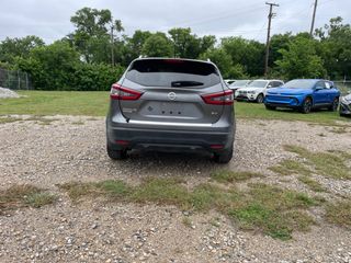 2020 Nissan Rogue Sport SV FWD Xtronic CVT - Exterior Rear Center Image